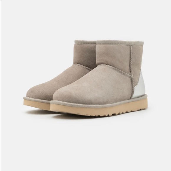 UGG Classic Mini II Metallic - Picture 2 of 10